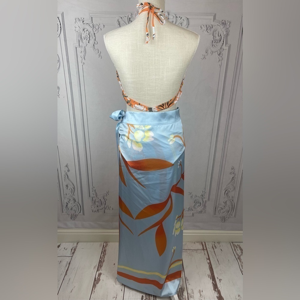 Three Piece-Set Bali Floral Bikini Swimsuit and Pareo Coverup - Picture 9 of 11